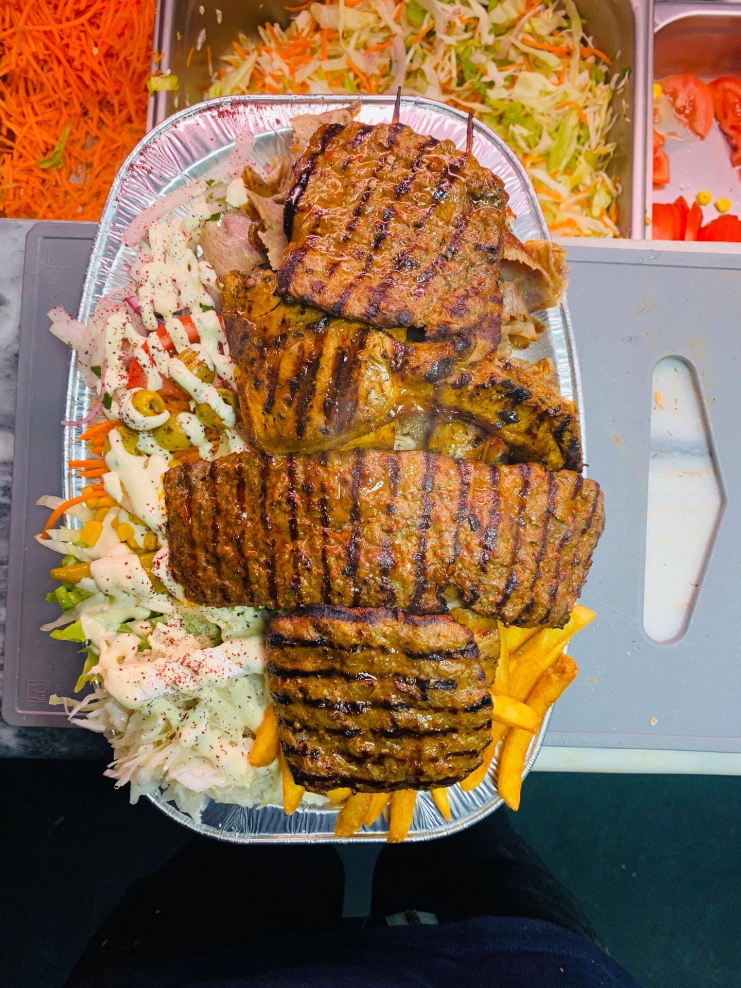 Assiette köfte grillés